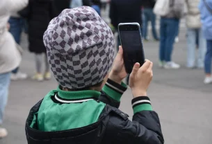 Comment déterminer si votre enfant est prêt pour son premier téléphone ?