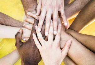Race, genre, pouvoir : face aux discriminations